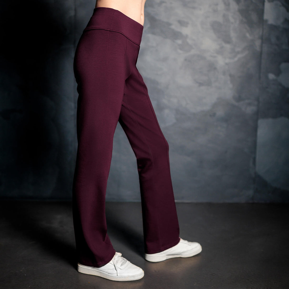 Comfortable travel pants women || Mulberry