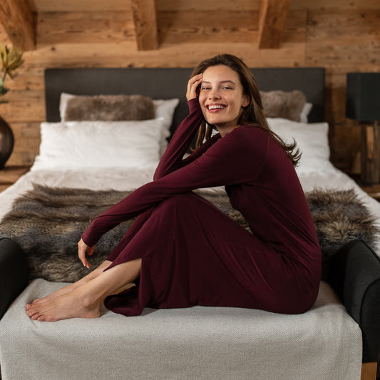 Merino nightgown || Deep burgundy