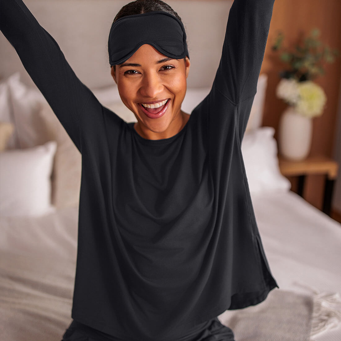 Moisture wicking sleep shirt || Black